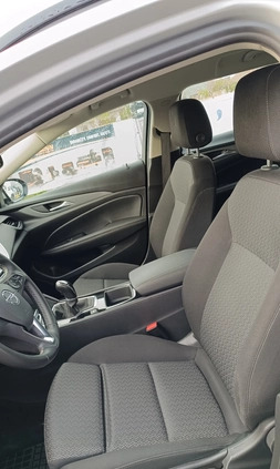 Opel Insignia cena 68900 przebieg: 117000, rok produkcji 2019 z Chełm małe 667
